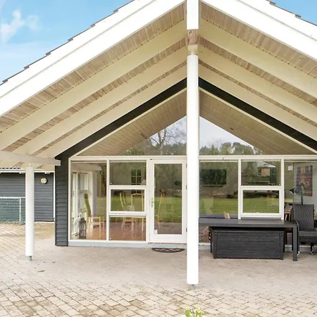 10 Person Holiday In R Dby Ferienhaus Rødby